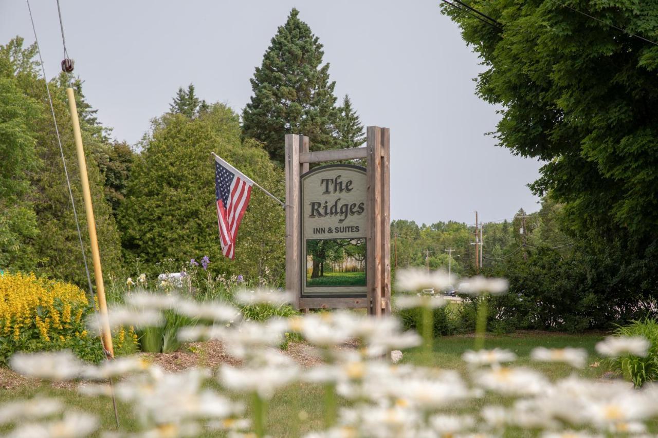 Ridges Inn & Suites Baileys Harbor Buitenkant foto