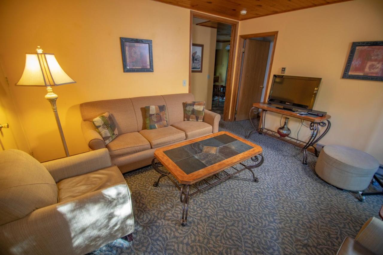 Ridges Inn & Suites Baileys Harbor Buitenkant foto