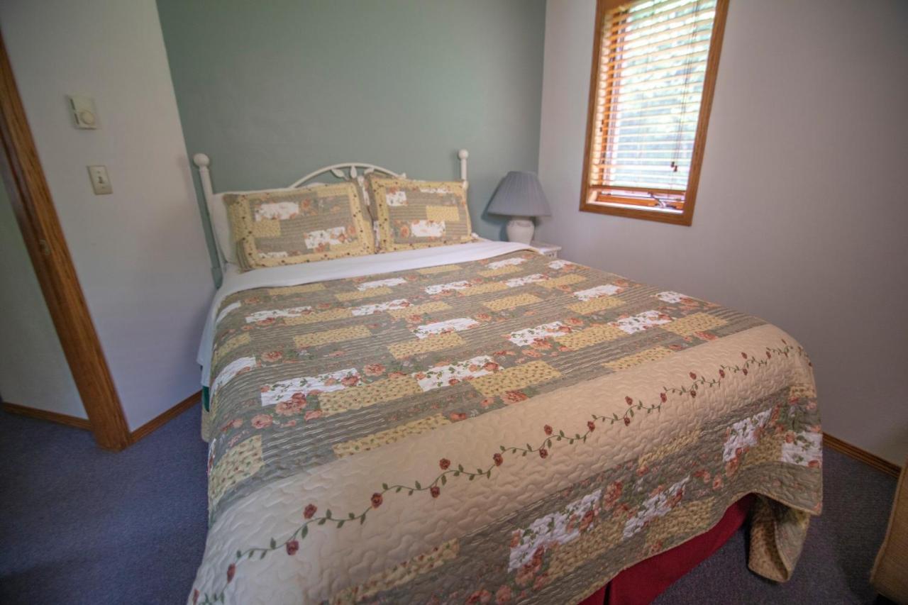 Ridges Inn & Suites Baileys Harbor Buitenkant foto