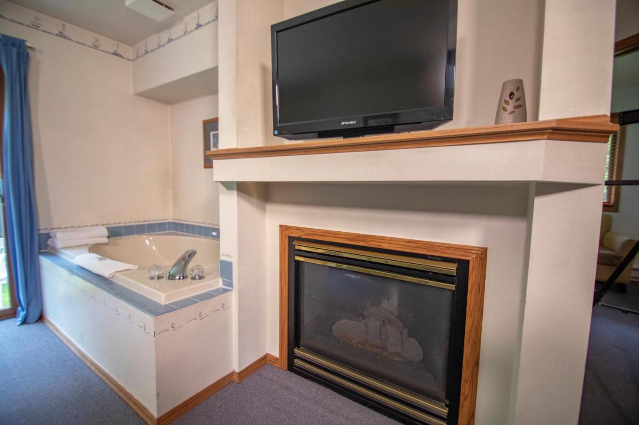 Ridges Inn & Suites Baileys Harbor Buitenkant foto