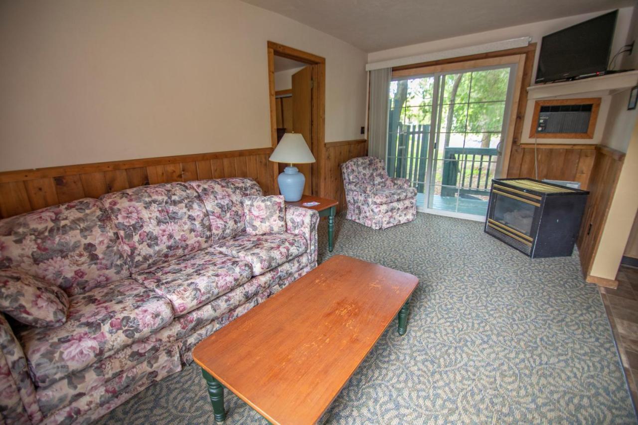 Ridges Inn & Suites Baileys Harbor Buitenkant foto