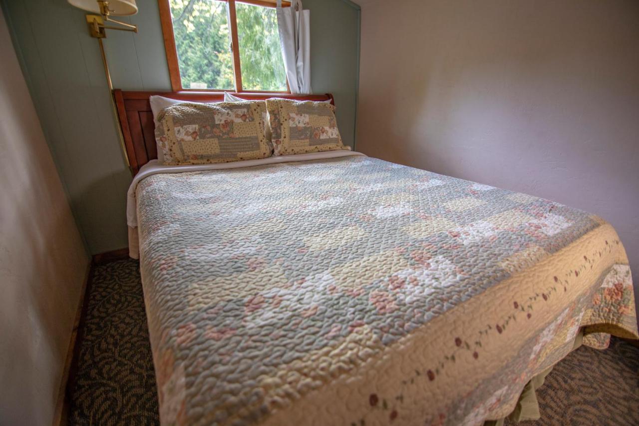 Ridges Inn & Suites Baileys Harbor Buitenkant foto