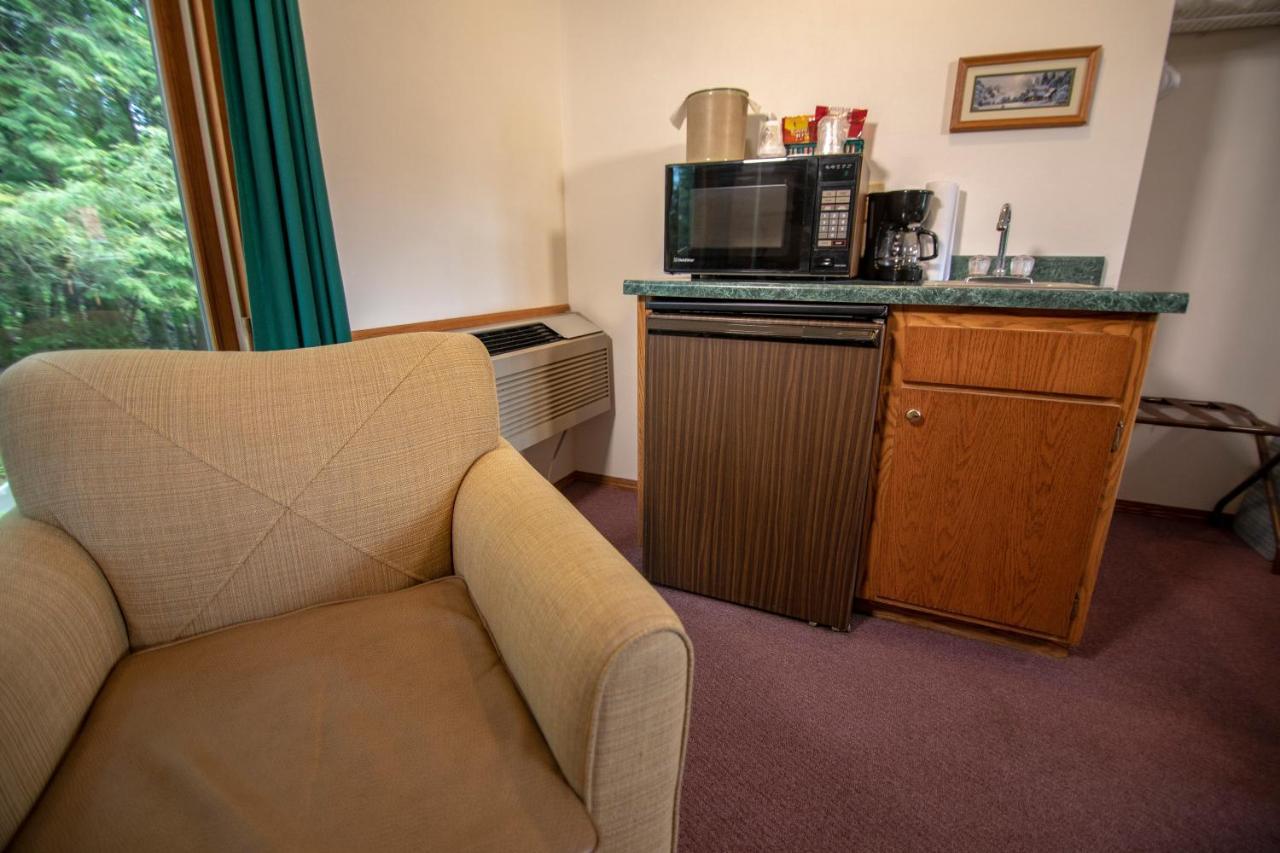Ridges Inn & Suites Baileys Harbor Buitenkant foto