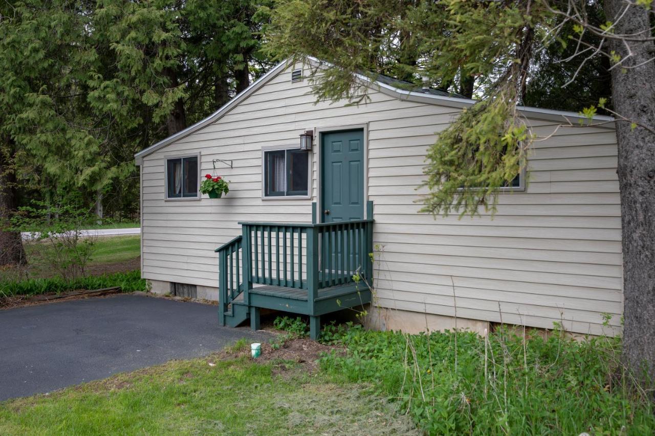 Ridges Inn & Suites Baileys Harbor Buitenkant foto